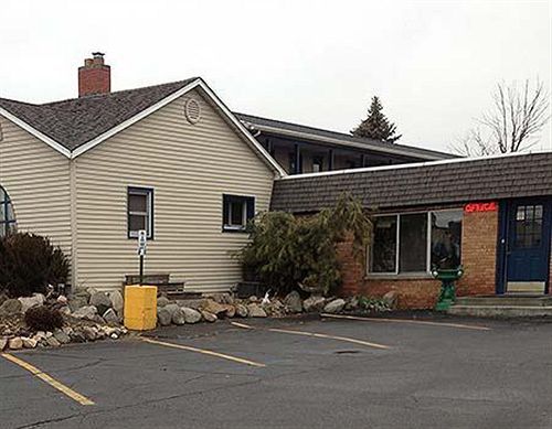 Cadet Motor Inn - Coldwater Extérieur photo
